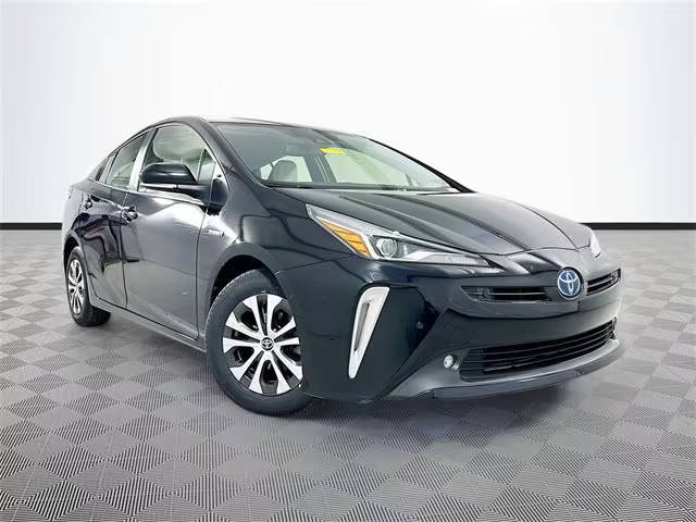 2022 Toyota Prius XLE AWD photo