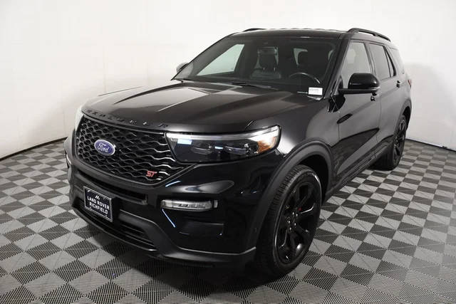 2022 Ford Explorer ST 4WD photo