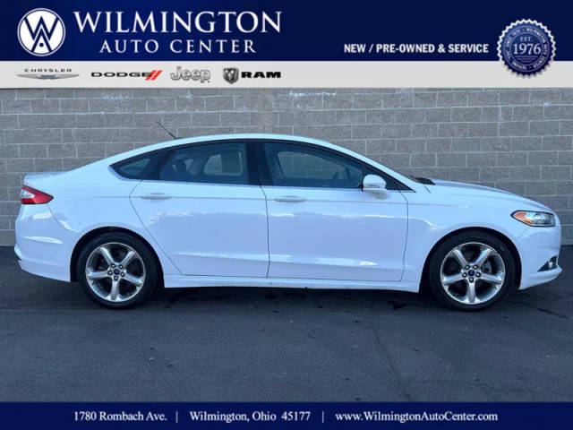 2015 Ford Fusion SE FWD photo