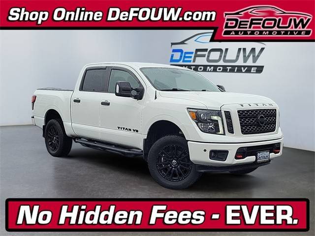 2018 Nissan Titan SV 4WD photo