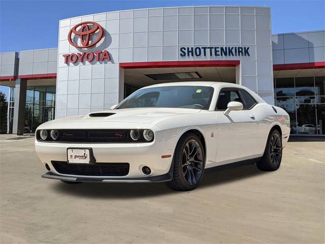 2021 Dodge Challenger R/T Scat Pack RWD photo