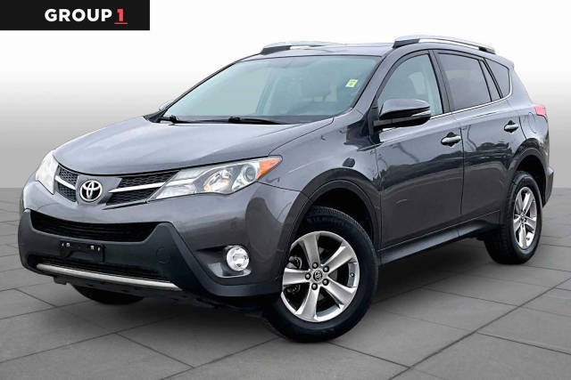 2015 Toyota RAV4 XLE AWD photo