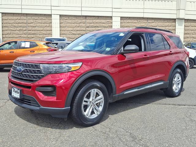 2022 Ford Explorer XLT 4WD photo