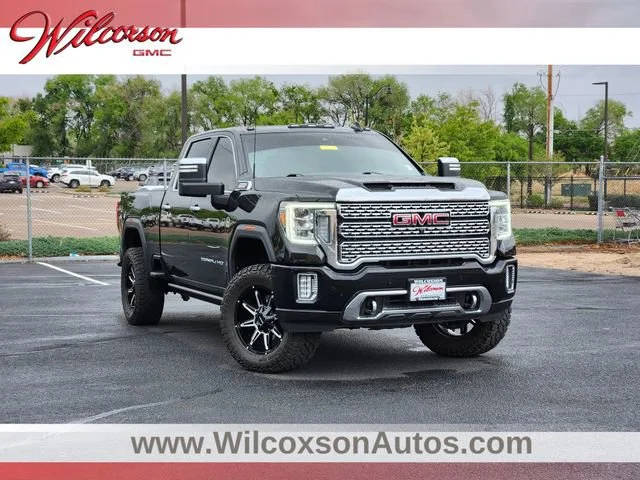 2022 GMC Sierra 2500HD Denali 4WD photo
