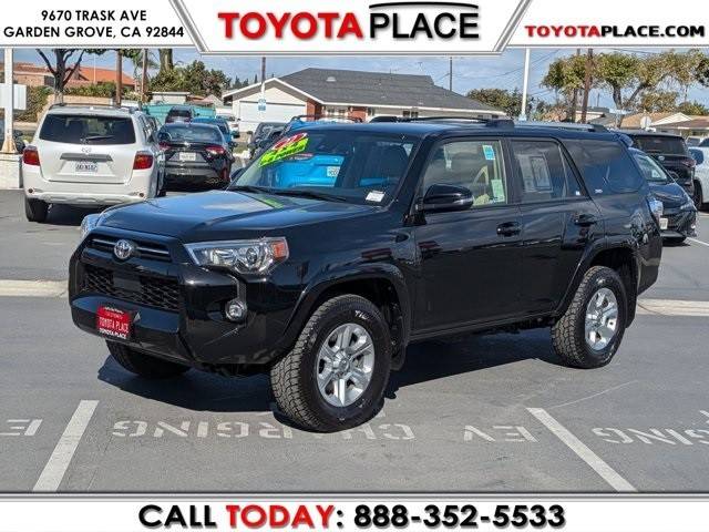 2022 Toyota 4Runner SR5 Premium 4WD photo