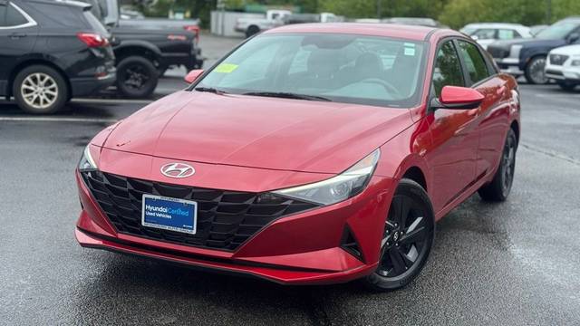 2022 Hyundai Elantra SEL FWD photo