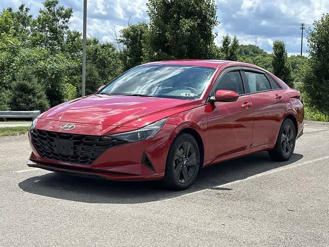 2022 Hyundai Elantra SEL FWD photo