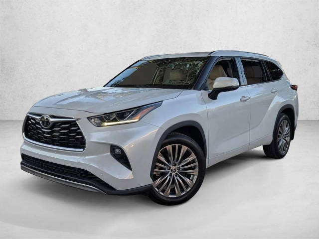 2022 Toyota Highlander Platinum AWD photo