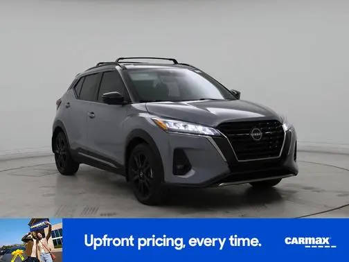 2022 Nissan Kicks SR FWD photo