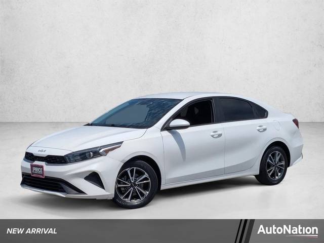 2022 Kia Forte LXS FWD photo