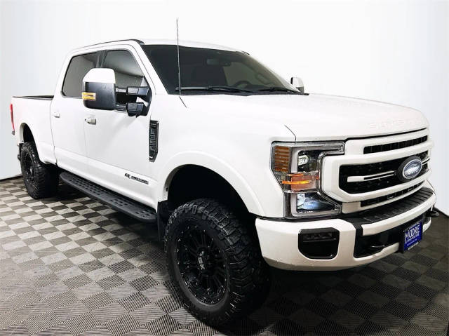 2022 Ford F-350 Super Duty LARIAT 4WD photo