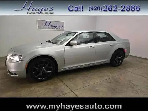 2021 Chrysler 300 300S RWD photo