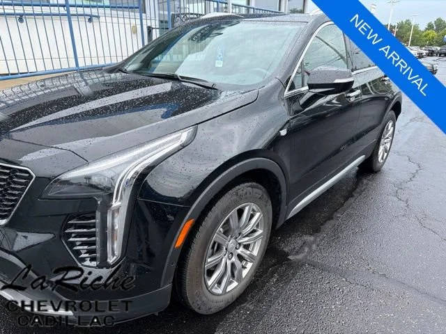 2022 Cadillac XT4 AWD Premium Luxury AWD photo