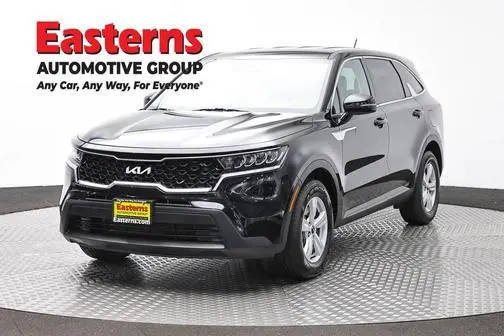 2022 Kia Sorento LX FWD photo