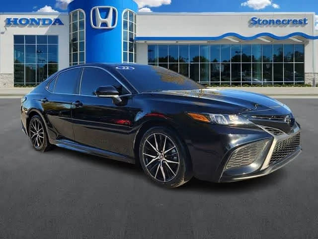 2022 Toyota Camry SE FWD photo