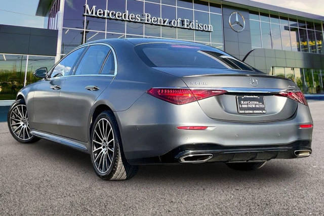 2022 Mercedes-Benz S-Class S 500 AWD photo