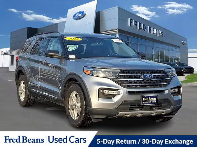 2022 Ford Explorer XLT 4WD photo