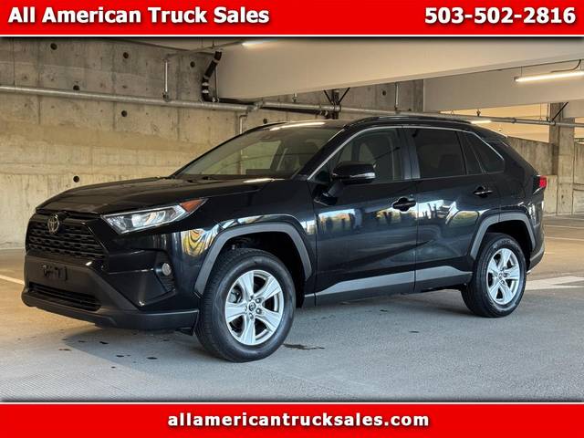 2021 Toyota RAV4 XLE FWD photo