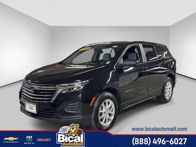 2022 Chevrolet Equinox LS AWD photo