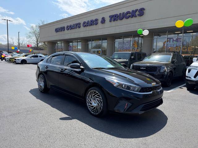 2022 Kia Forte LXS FWD photo