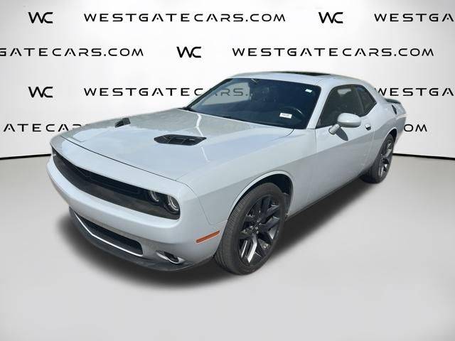 2022 Dodge Challenger SXT RWD photo