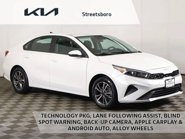 2022 Kia Forte LXS FWD photo