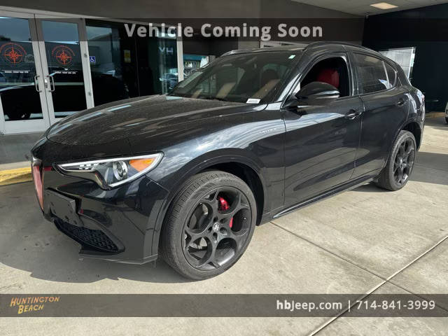 2022 Alfa Romeo Stelvio Veloce AWD photo