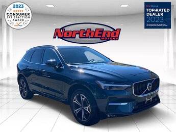 2022 Volvo XC60 Momentum AWD photo