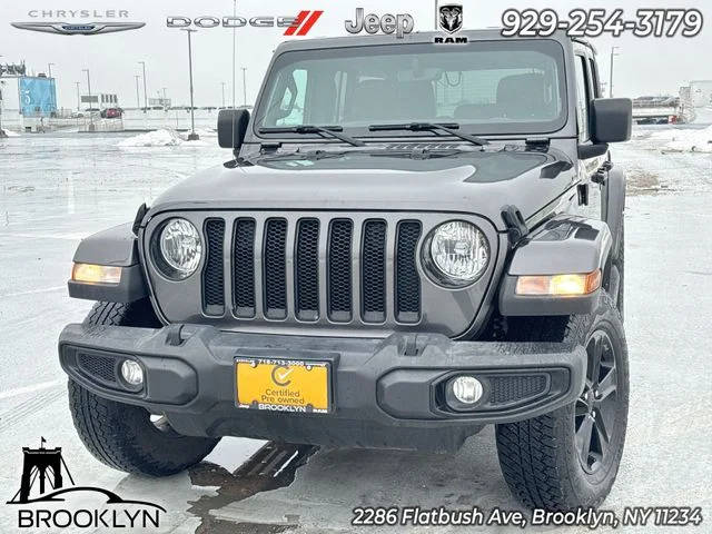 2022 Jeep Wrangler Unlimited Unlimited Sahara Altitude 4WD photo