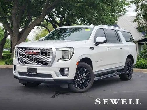 2022 GMC Yukon XL Denali 4WD photo