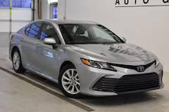 2022 Toyota Camry LE FWD photo