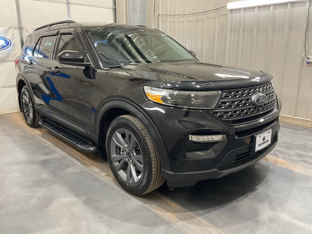 2022 Ford Explorer XLT 4WD photo