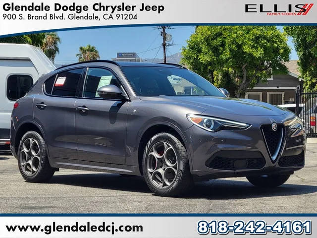 2022 Alfa Romeo Stelvio Ti AWD photo