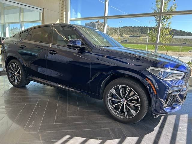 2022 BMW X6 M50i AWD photo