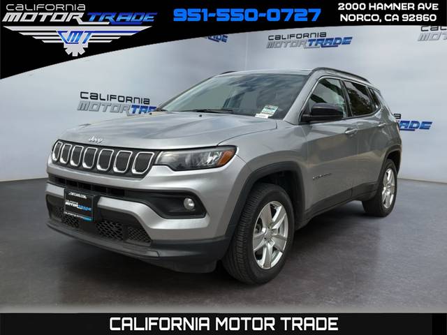2022 Jeep Compass Latitude 4WD photo