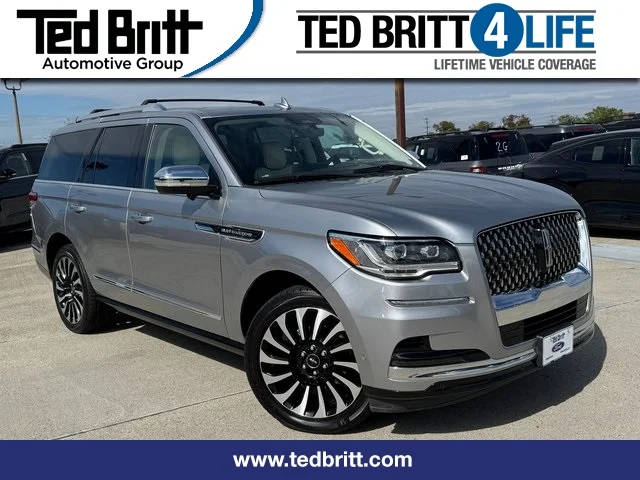 2022 Lincoln Navigator Black Label 4WD photo