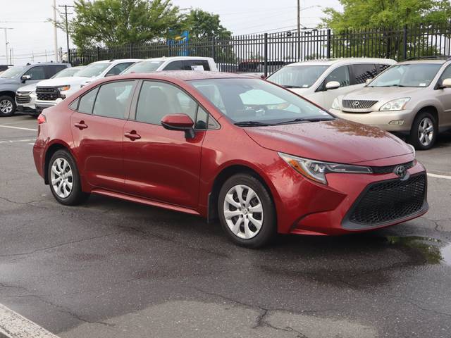 2022 Toyota Corolla LE FWD photo