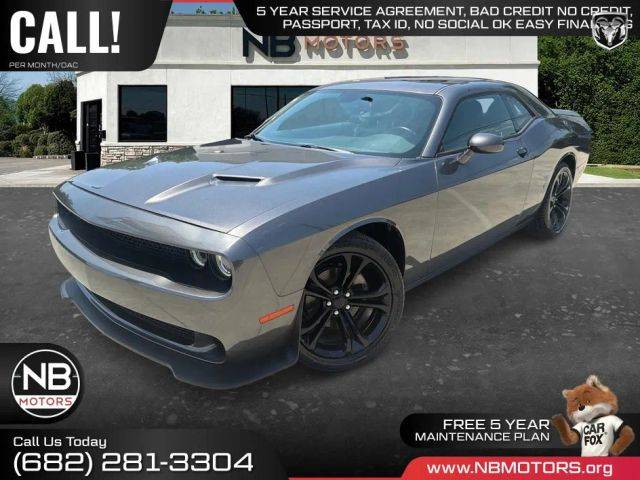 2022 Dodge Challenger SXT RWD photo
