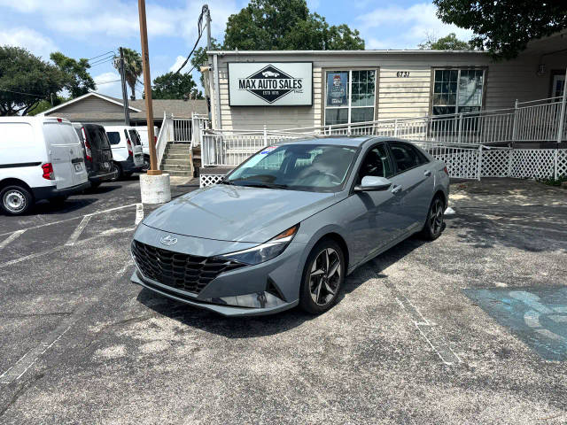 2022 Hyundai Elantra SEL FWD photo