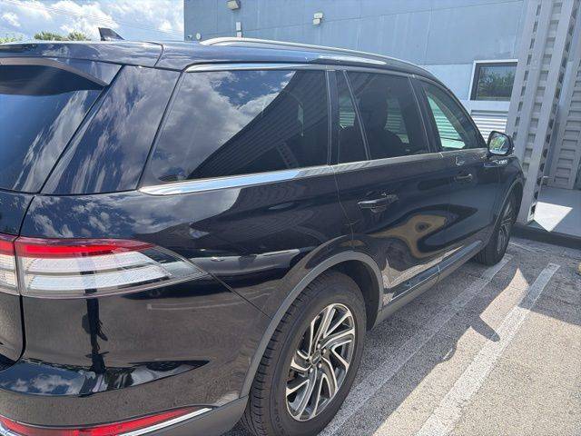 2022 Lincoln Aviator Standard RWD photo
