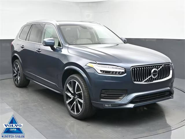 2022 Volvo XC90 Momentum AWD photo