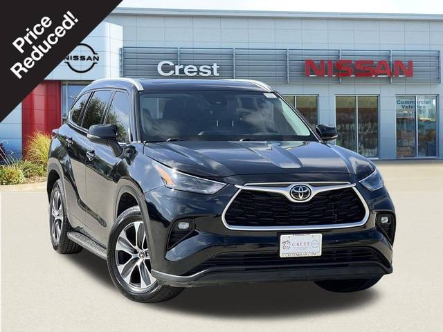 2022 Toyota Highlander XLE FWD photo
