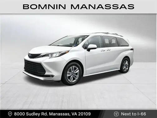 2022 Toyota Sienna XLE AWD photo
