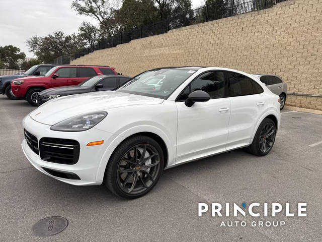 2022 Porsche Cayenne Coupe Turbo AWD photo