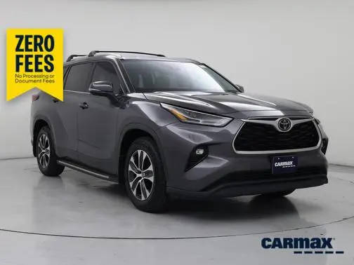 2022 Toyota Highlander XLE FWD photo