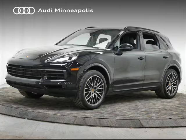 2022 Porsche Cayenne AWD photo