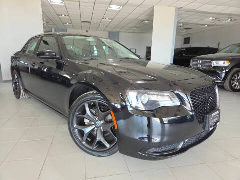 2022 Chrysler 300 Touring RWD photo
