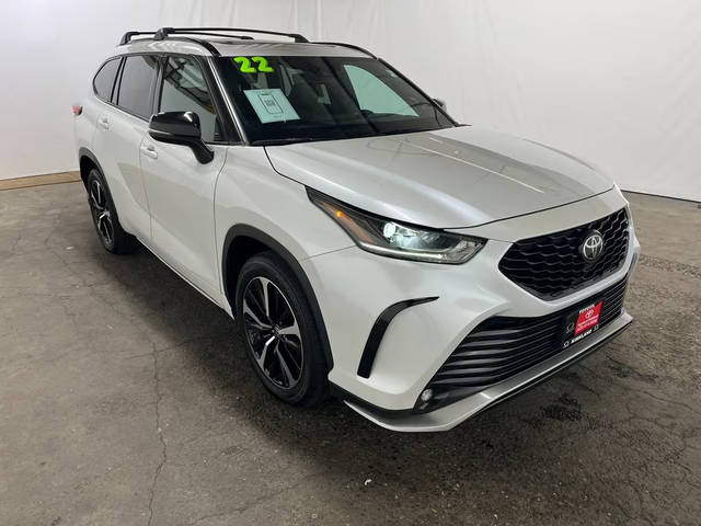 2022 Toyota Highlander XSE AWD photo