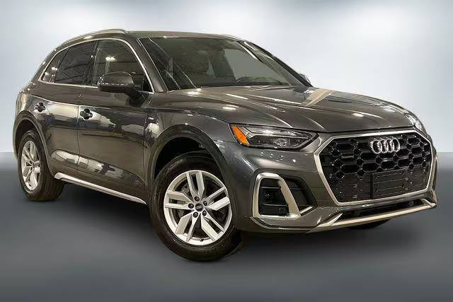 2022 Audi Q5 S line Premium AWD photo
