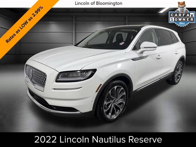 2022 Lincoln Nautilus Reserve AWD photo